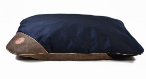 Cushion FRIDA black + brown
