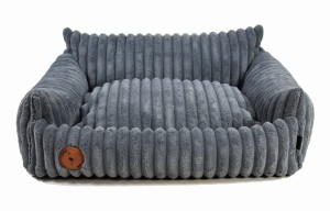 Sofa Fluffy graphite stripes